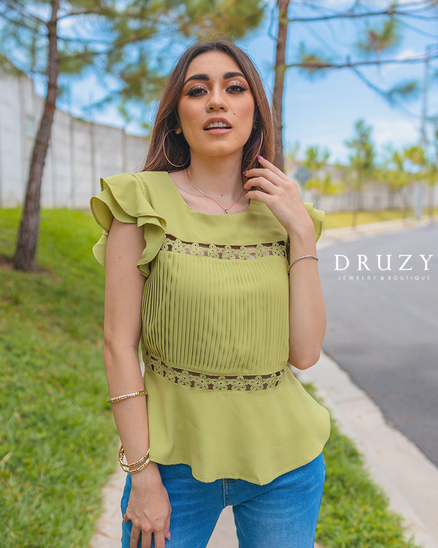 Blusa con volantes