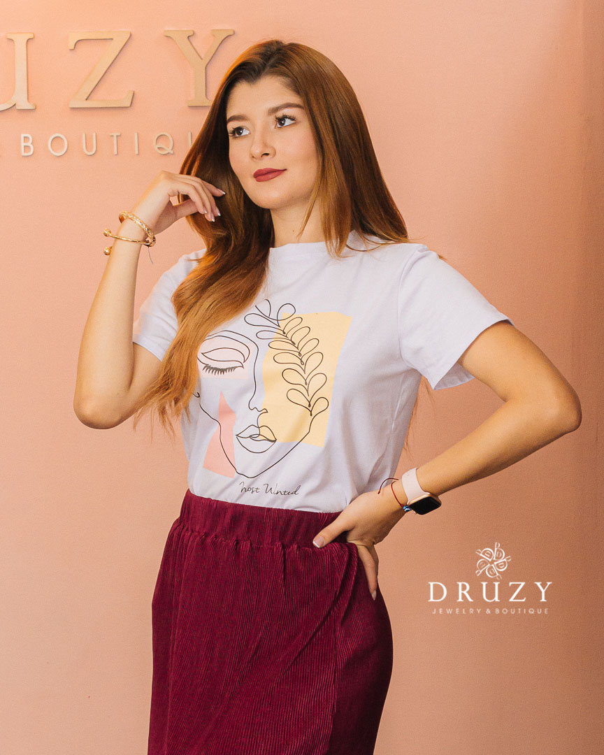 Blusa estampado arte minimalista