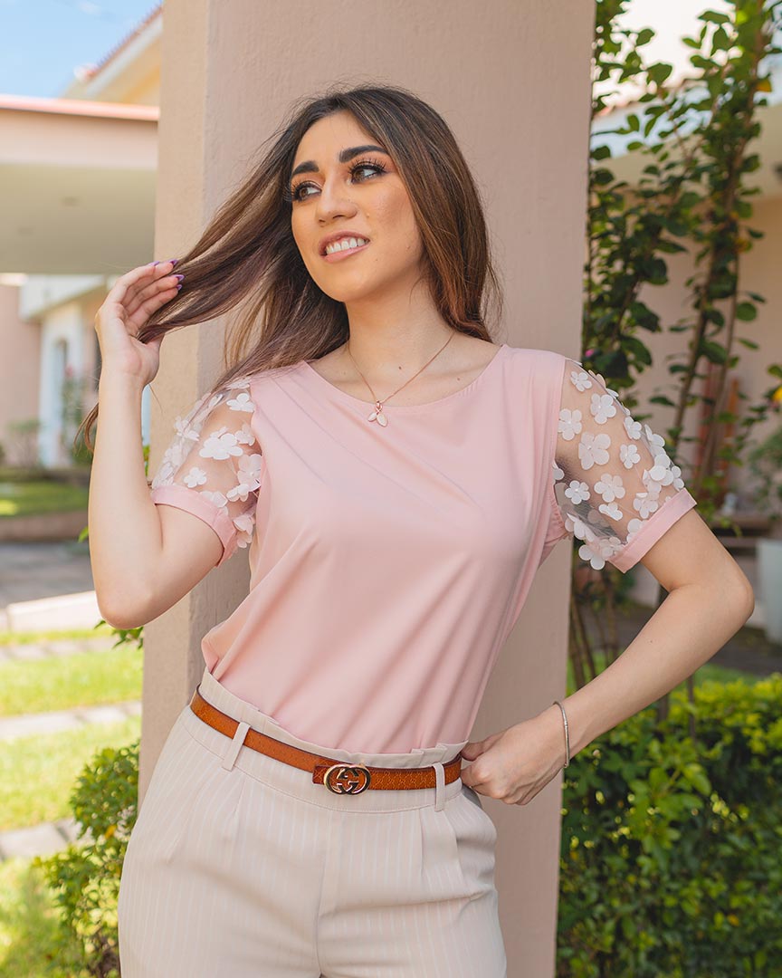 Blusa mangas con transparencia